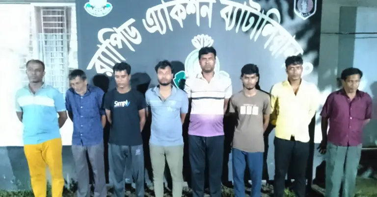 গ্রেপ্তার হওয়া আট আসামি